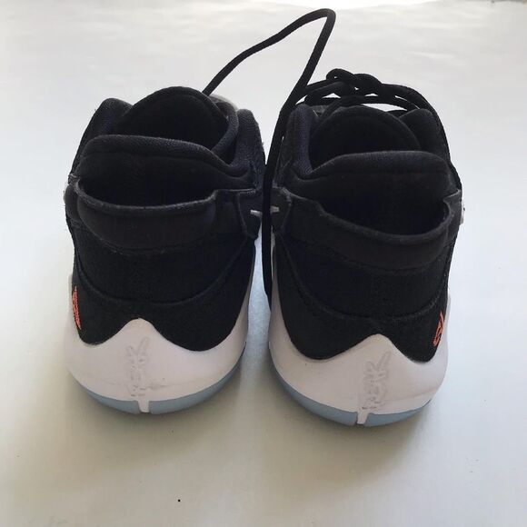 Nike Zoom freak 2 black sneakers EUC size 2 youth - Picture 6 of 10